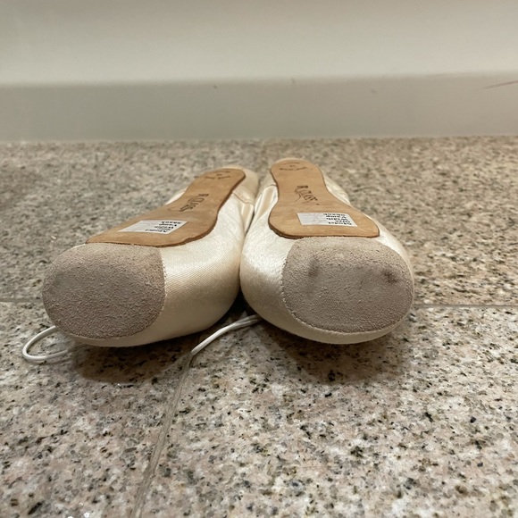 Grishko Pointe Shoes - Picture 5 of 6